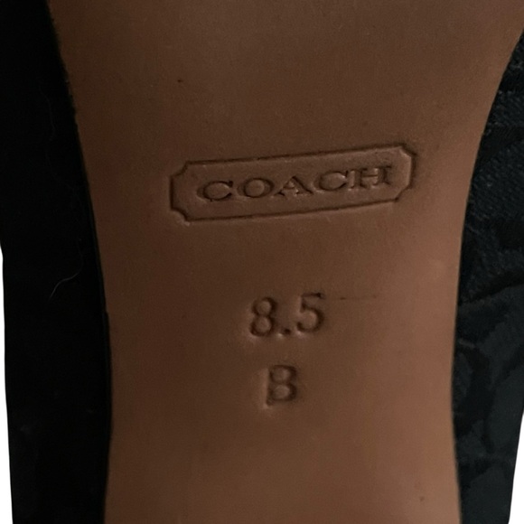 Coach Signature Jacquard Black Classic Pointed Toe Pumps Career Logo Size 8.5 - Picture 7 of 10